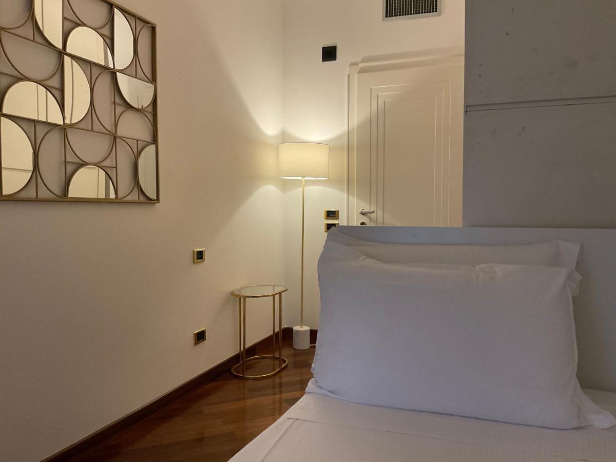 Tito Livio Deluxe Accommodation Padua Exteriör bild